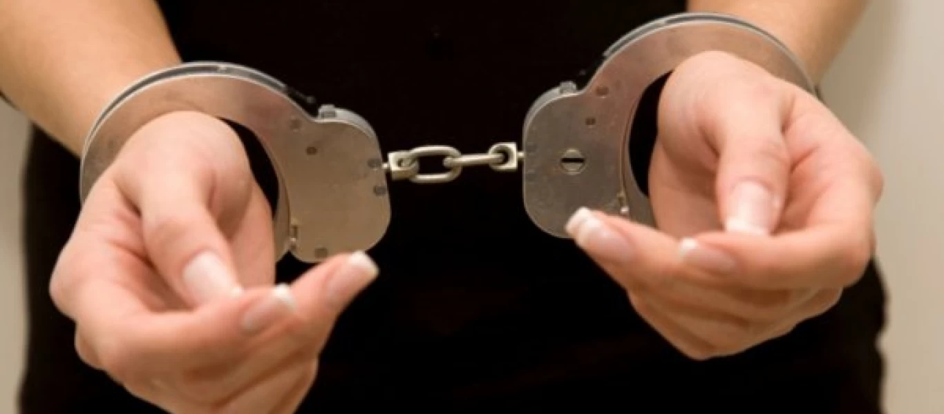 Πήλιο: Καταδικάστηκε 26χρονη που παρίστανε τον άνδρα για να αποπλανήσει ανήλικη